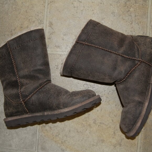 BearPaw Women SIze US 8 Low-cut Suede Boots, Brown - Picture 13 of 14